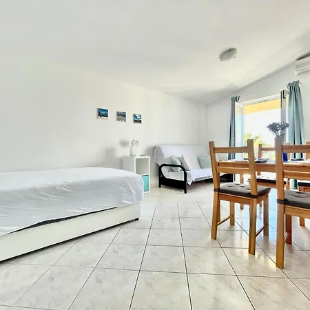 Bacak Lägenhet Stanici